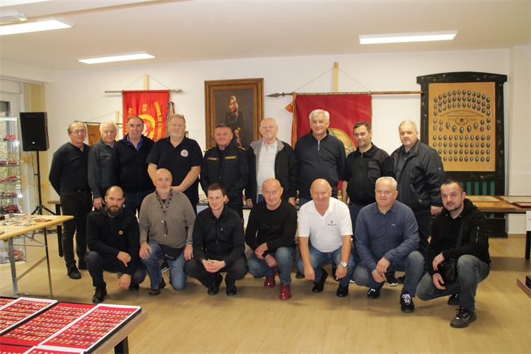 Slika /slike/5. susret kolekcionara Osijek (5).JPG